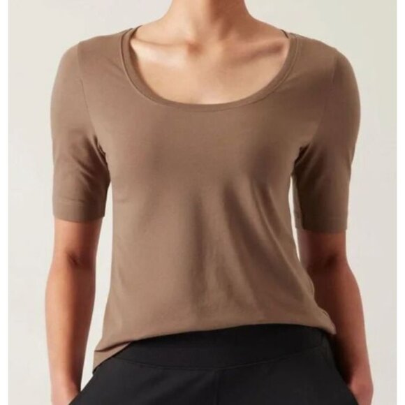 Athleta Tops - ATHLETA outbound scoop tee in rustic beige size L